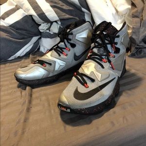 Lebron XIII Rubber City size 11